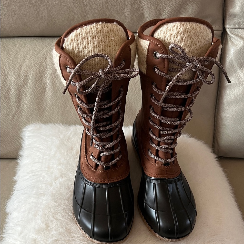 Women's Brown and Black Winter Boots